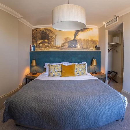 Harper'S Steakhouse With Rooms, Haslemere Εξωτερικό φωτογραφία